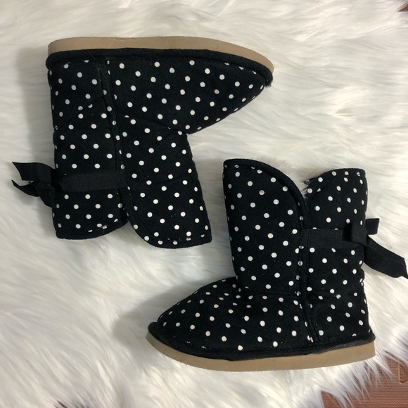 Gymboree Other - 5/$25 • Gymboree • Polka Dot Fur Lined Boots